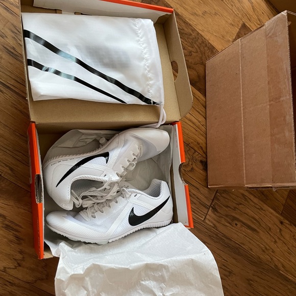 Nike Spikes - Picture 7 of 9